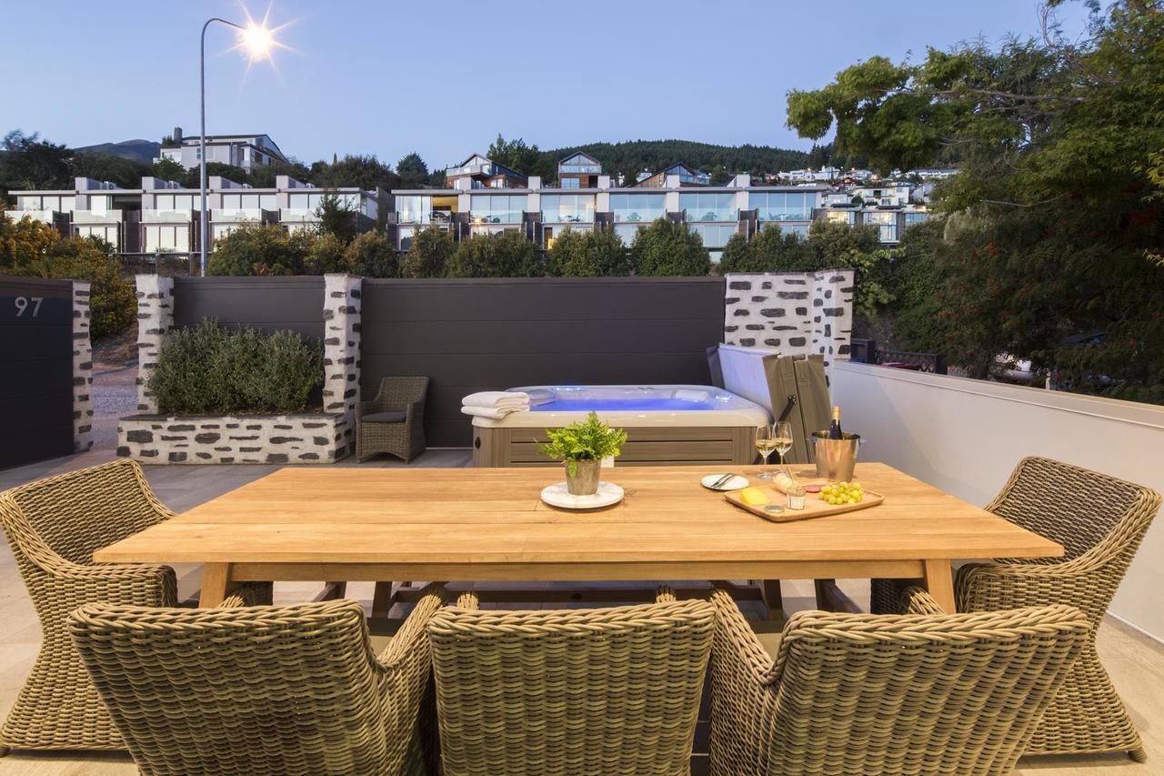 Lakefront Luxury By Amazing Accom Квинстаун Экстерьер фото
