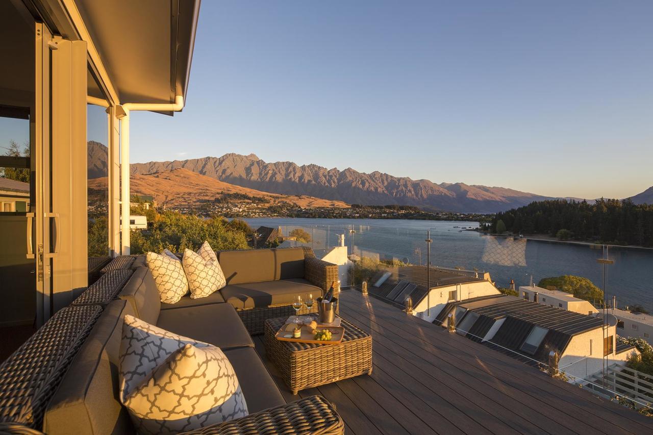 Lakefront Luxury By Amazing Accom Квинстаун Экстерьер фото